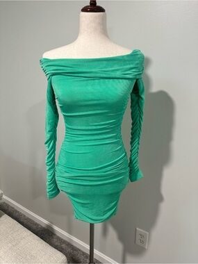 Ser.O.Ya Bodycon Dress in Emerald Green